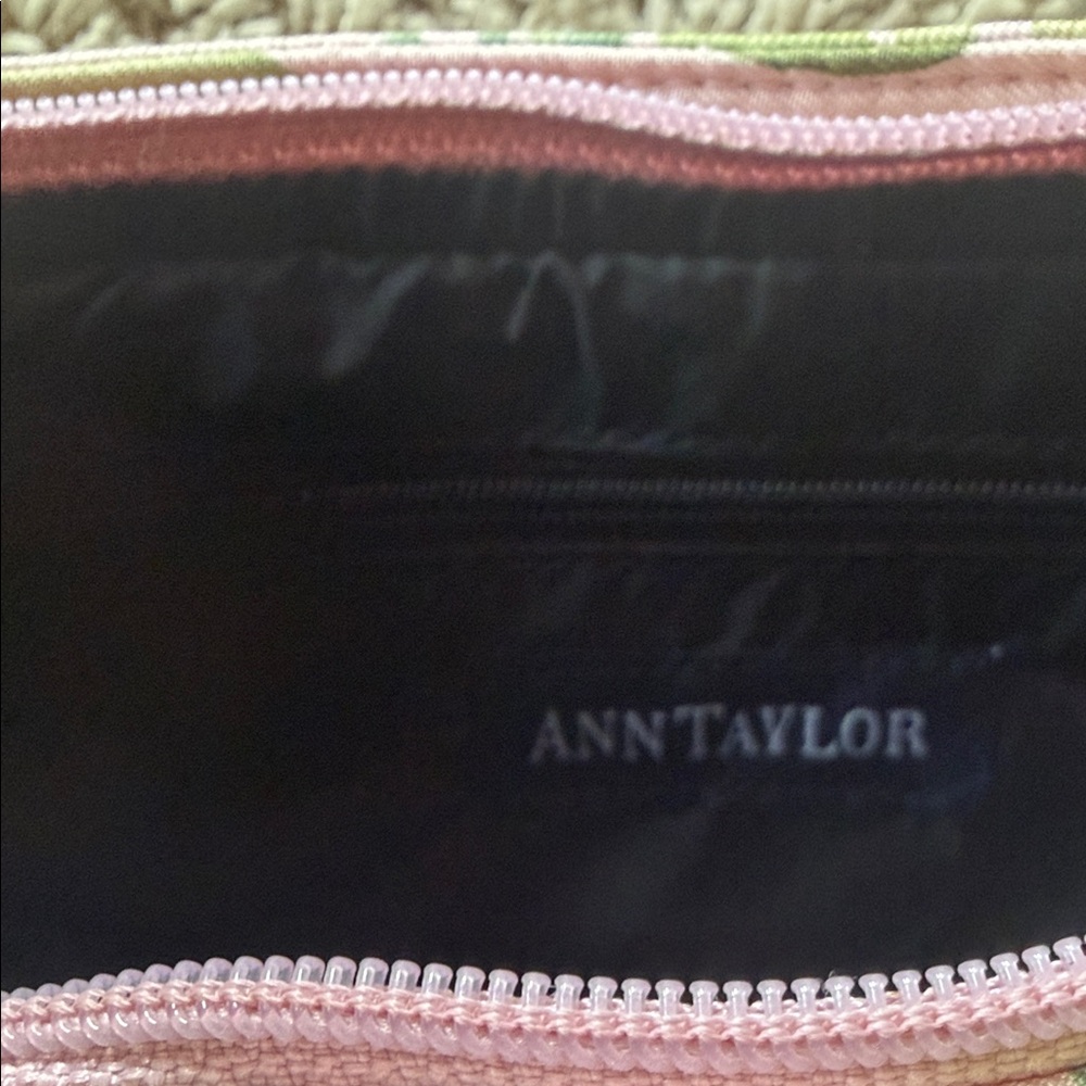 Ann Taylor Pink and Green Floral Shoulder Bag - Picture 3 of 3